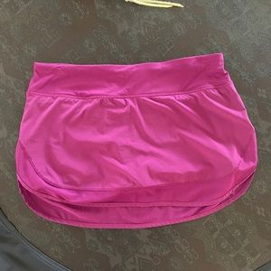 Lululemon 8 hottie hot skirt aurora EUC skort pink